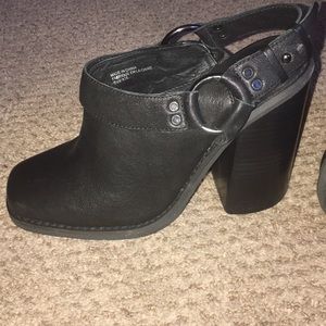 Ecote Urban Outfitter Mules